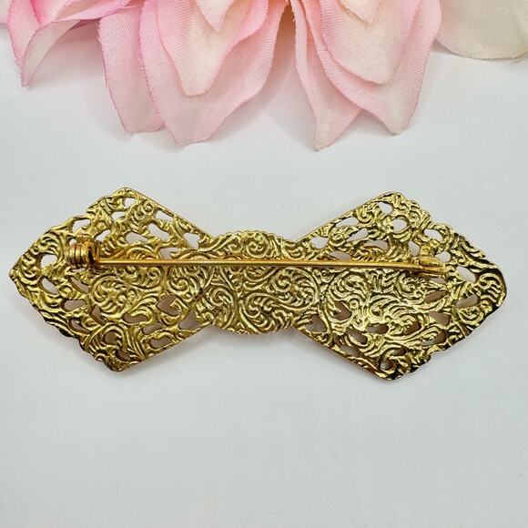 Vintage 1928 Victorian Revival Bow Brooch Openwork Gold Tone Romantic Lace Girly - Picture 4 of 9